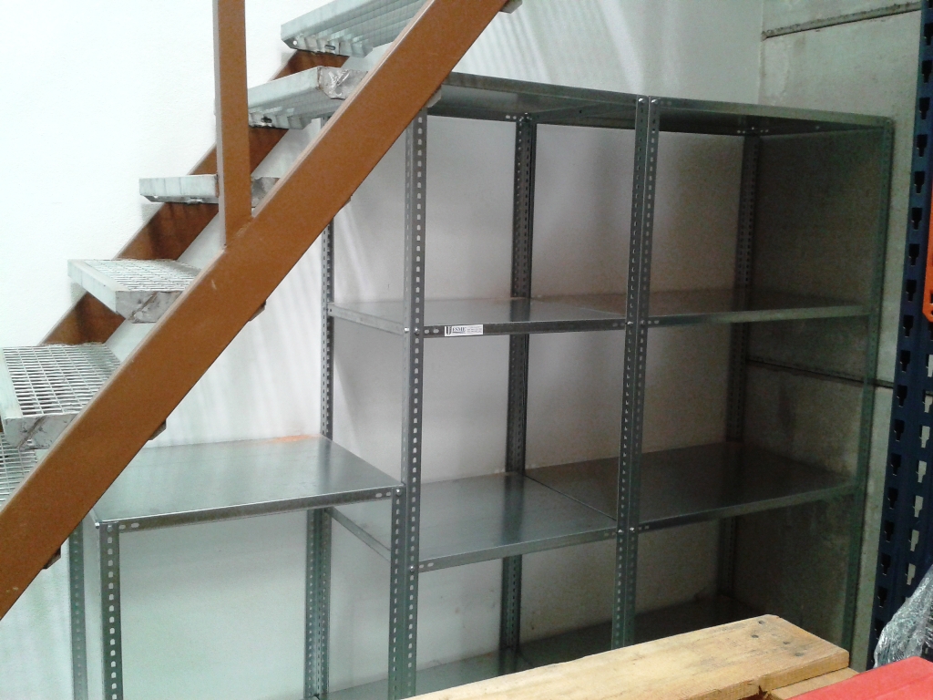 estanteria escalera